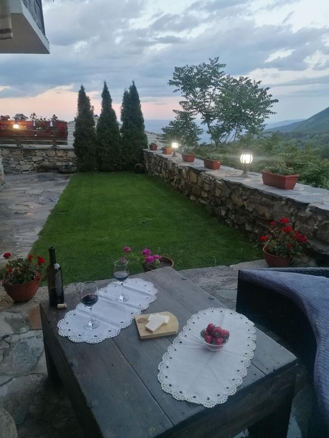 Yancheva Guest House Делчево Екстериор снимка
