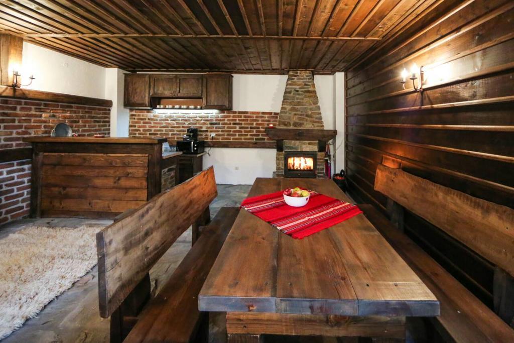 Yancheva Guest House Делчево Екстериор снимка
