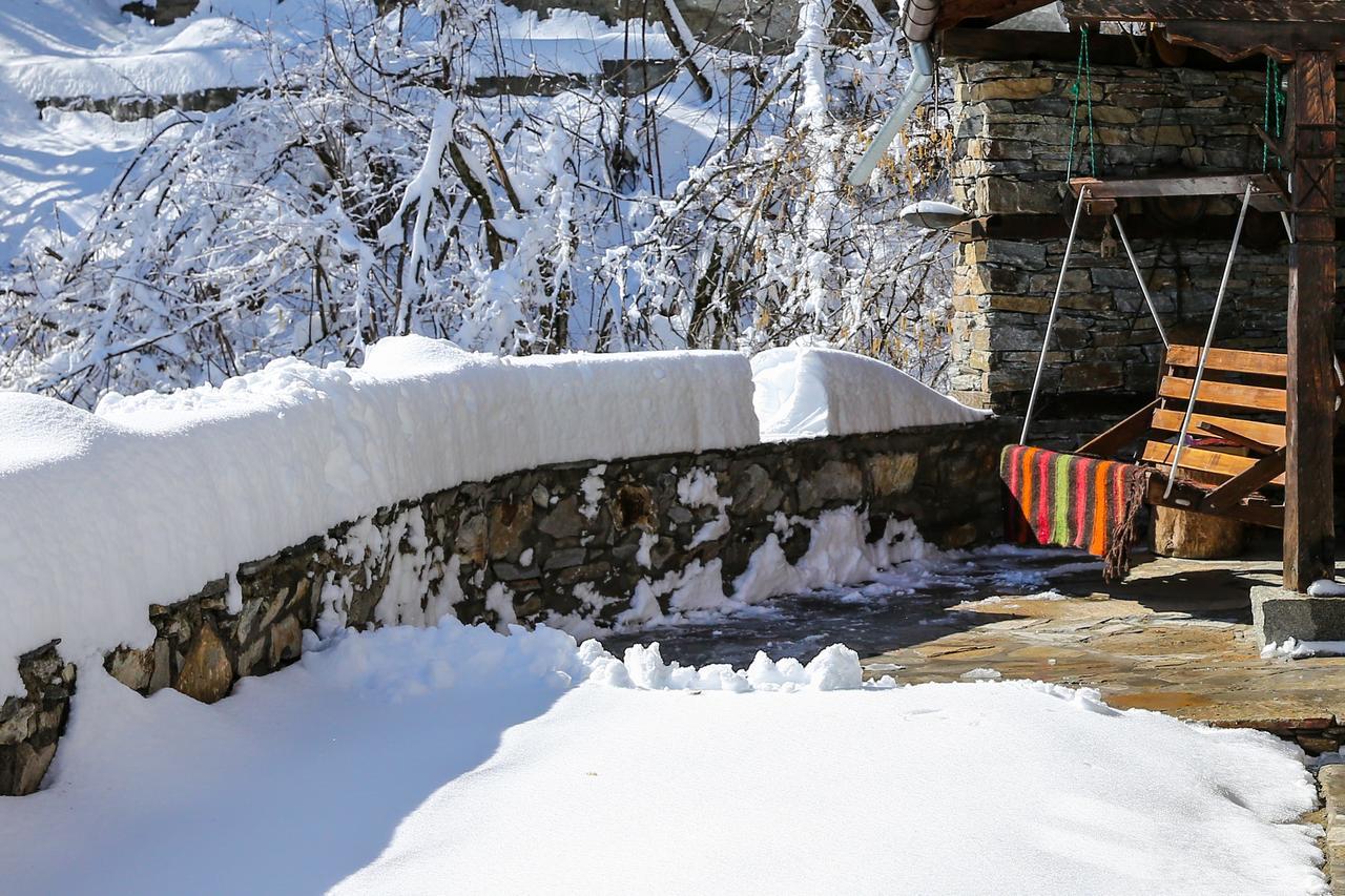 Yancheva Guest House Делчево Екстериор снимка